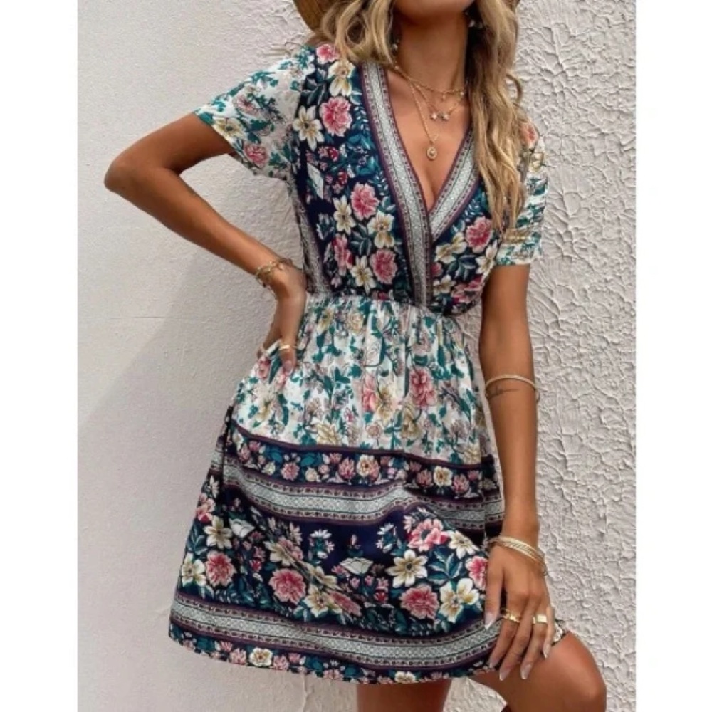 Boho Floral Print Short Sleeve Cottagecore Mini Dress - Picture 6 of 16